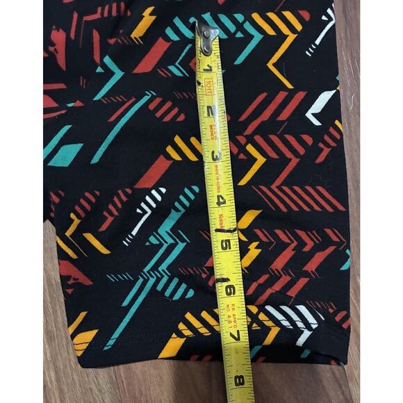 LuLaRoe Perfect T – Multi-Color Abstract Design - L - Picture 6 of 8